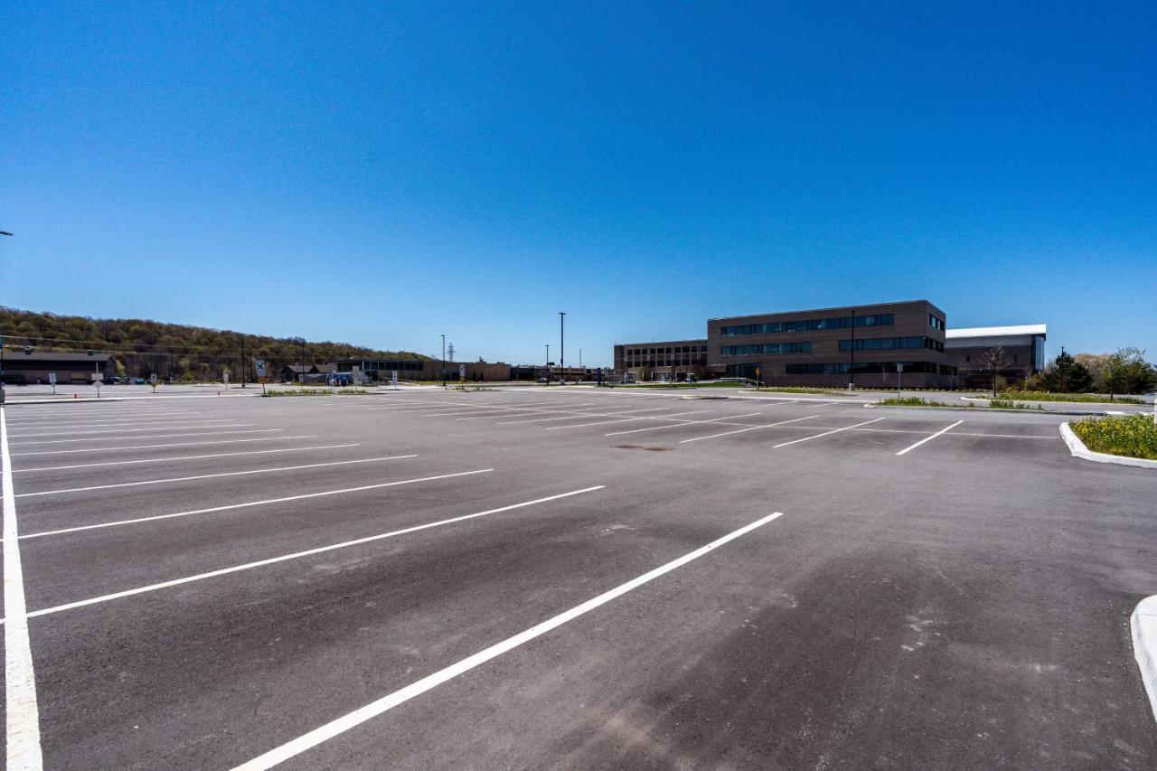 Residence & Conference Centre - Niagara-On-The-Lake Saint Catharines ภายนอก รูปภาพ