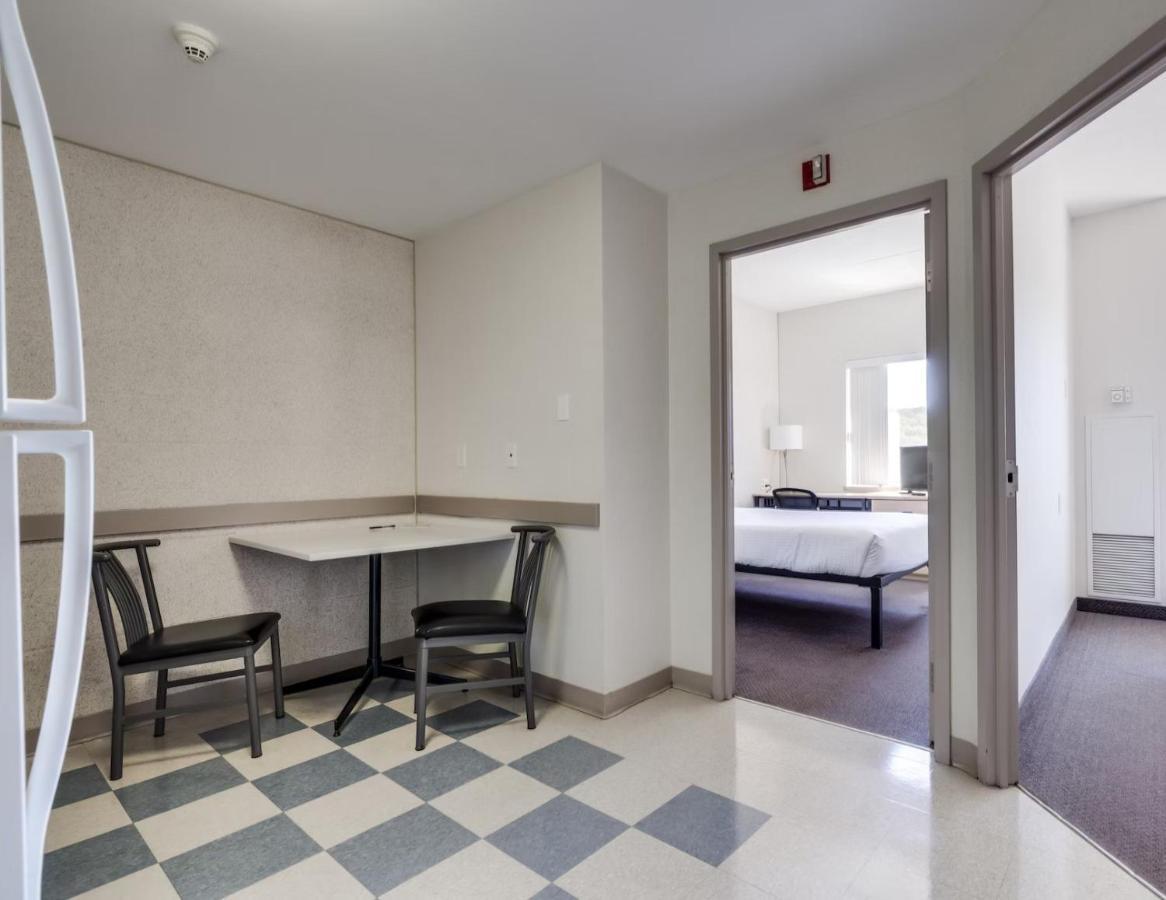 Residence & Conference Centre - Niagara-On-The-Lake Saint Catharines ภายนอก รูปภาพ